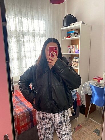 Pull and Bear Şişme mont