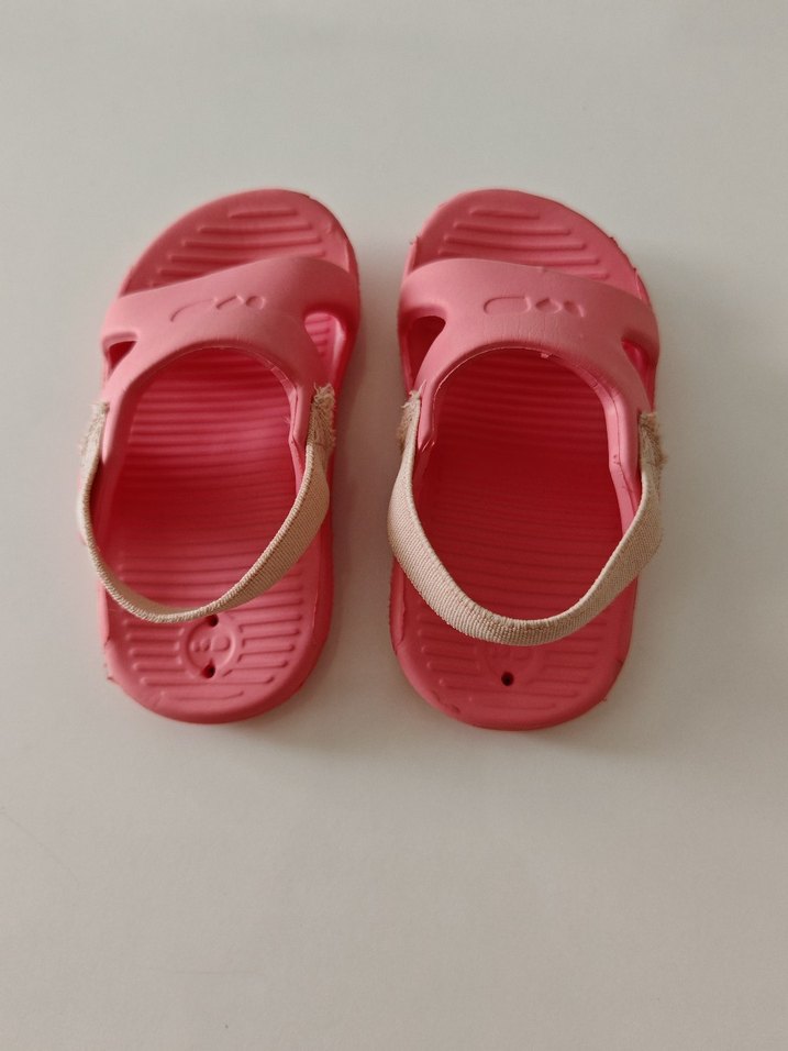 Sıfır Decathlon deniz havuz sandaleti - Görsel 2