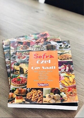 Çay Saati Tarifler Kitabı