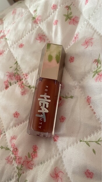 Fenty Beauty Fenty beauty heat lip gloss 03 Fenty glow