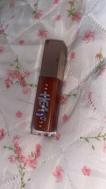 Fenty beauty heat lip gloss 03 Fenty glow