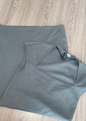 H&M Gri V Yakalı Midi Elbise H&M