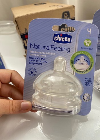 Chicco NaturalFeeling Bebek Biberonu ve Emzik (başlık) - Görsel 2