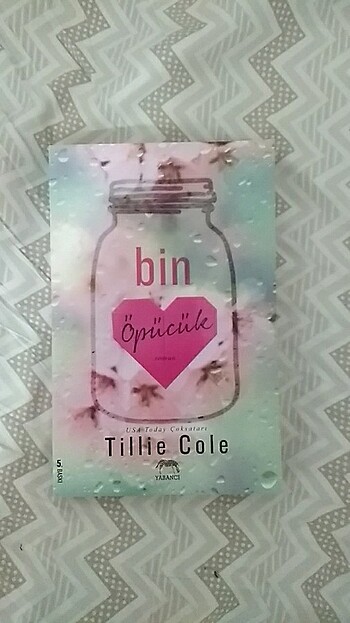 Bin Öpücük - Tillie Cole 