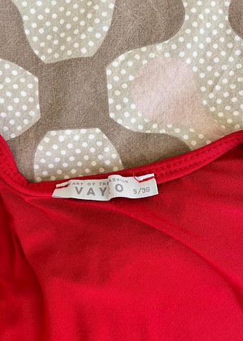 Uzun Kollu Kırmızı V-Yaka Bluz - Görsel 2