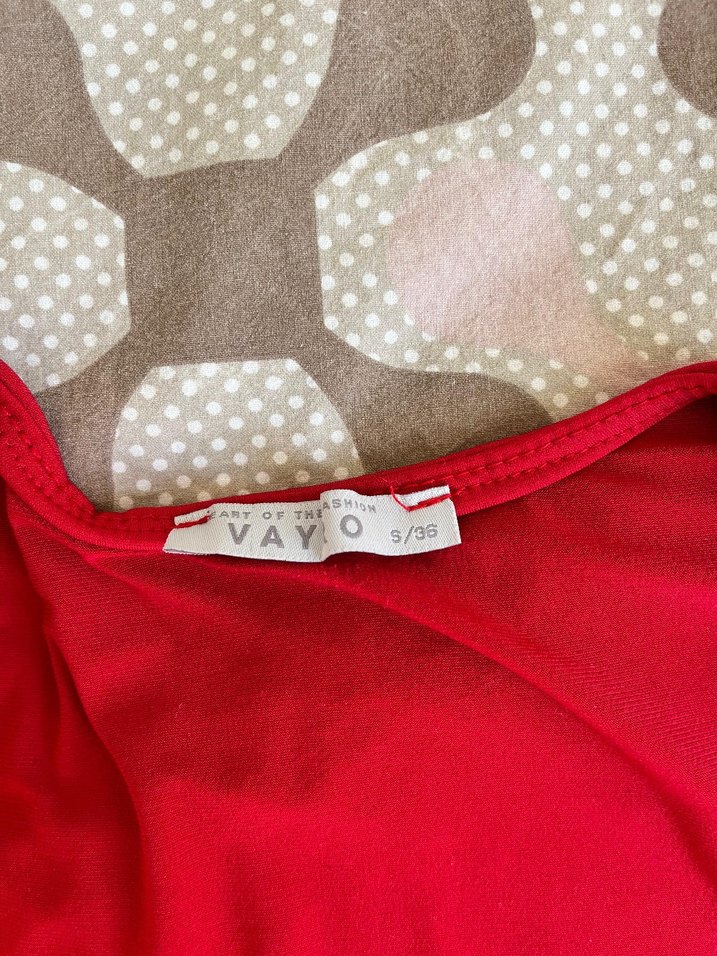 Uzun Kollu Kırmızı V-Yaka Bluz - Görsel 2