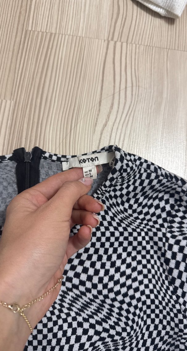 Gri Bel Detaylı Uzun Kollu Mini Elbise - Görsel 2