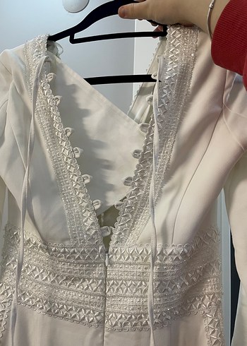 Dantel İşlemeli Beyaz V Yaka Midi Gelinlik - Görsel 8