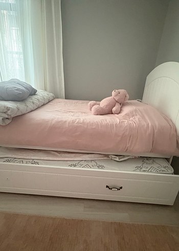 Yavrulu Beyaz Çocuk Yatağı - Görsel 2