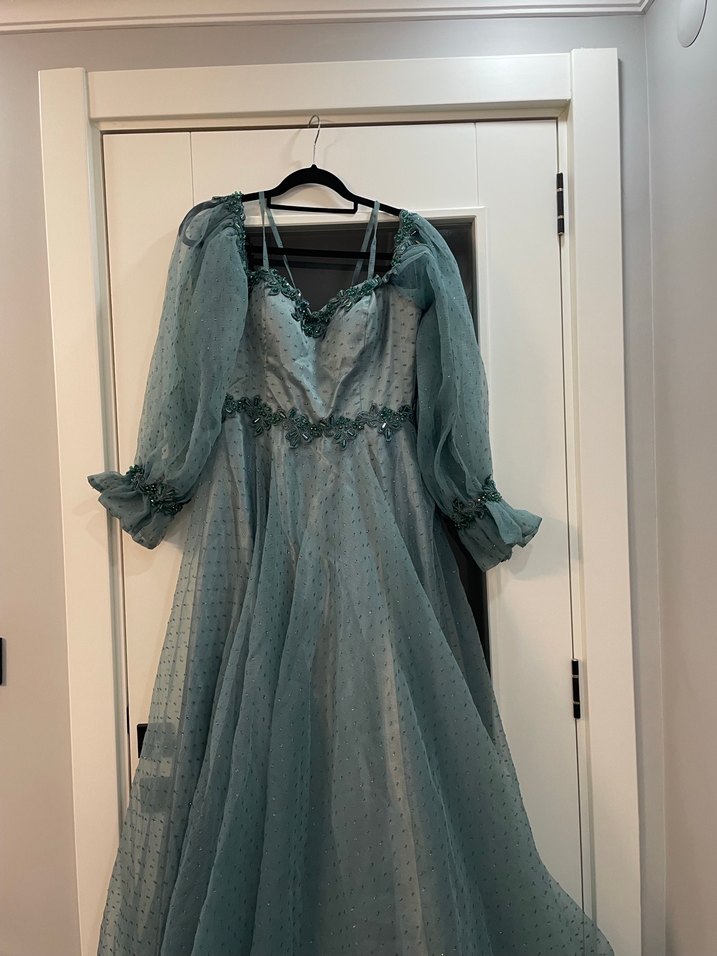 Turkuaz Straplez Gelinlik - Görsel 3