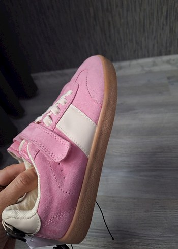 H&M Pastel pembe renkte, yumuşak kauçuk tabanlı kız çocuk spor - Görsel 5