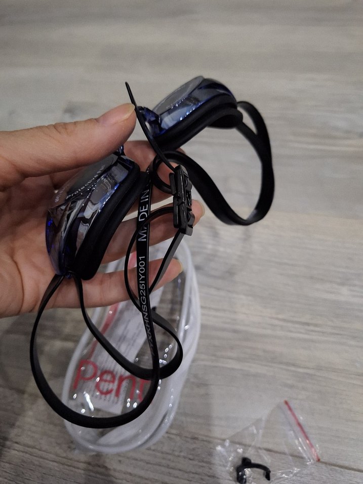 Fermuarlı Siyah Yüzücü Gözlüğü - Görsel 3