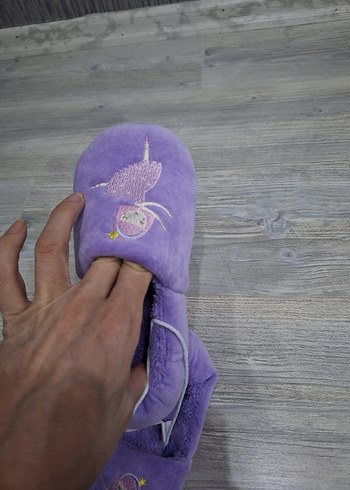 Mor Nakışlı Kız Çocuk Ev Terliği - Görsel 5