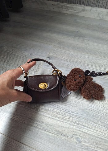 Kahverengi Ponponlu Kadın Anahtarlık - Görsel 3