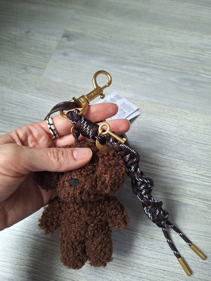 Kahverengi Ponponlu Kadın Anahtarlık - Görsel 4