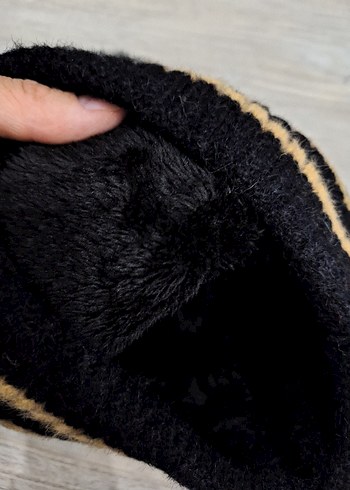 Kahverengi Örgü Ponponlu Kadın Bere - Görsel 4