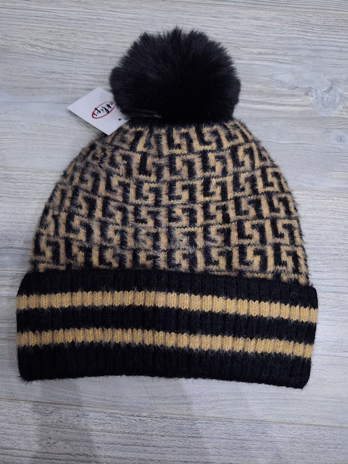 Kahverengi Örgü Ponponlu Kadın Bere - Görsel 3