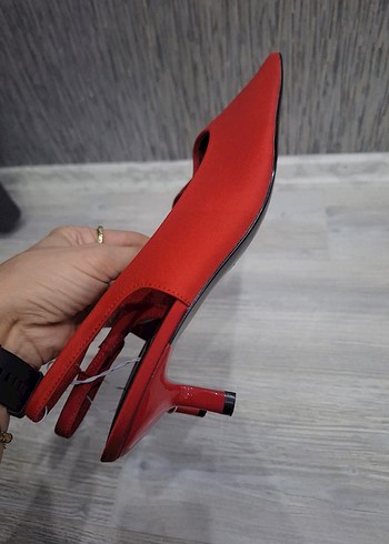 Kırmızı Tokalı Stiletto Kadın Ayakkabı - Görsel 8