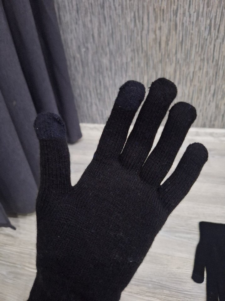 Siyah Örgü Kadın Eldiveni - Görsel 4
