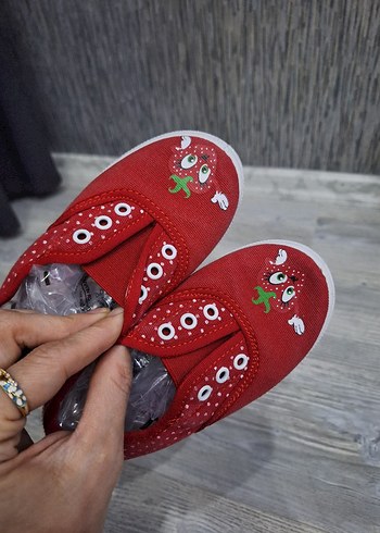 Kız Çocuk Nakışlı Kırmızı Spor Ayakkabı - Görsel 6