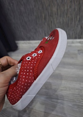 Kız Çocuk Nakışlı Kırmızı Spor Ayakkabı - Görsel 2