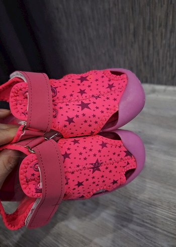 Kız Çocuk Pembe Yıldızlı Cırt Cırtlı Terlik - Görsel 7