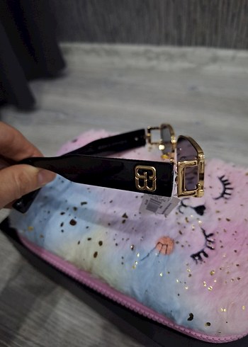 Klasik Altın Tokalı Kadın Güneş Gözlüğü - Görsel 5