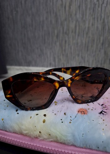 Kahverengi Retro Kadın Güneş Gözlüğü - Görsel 4