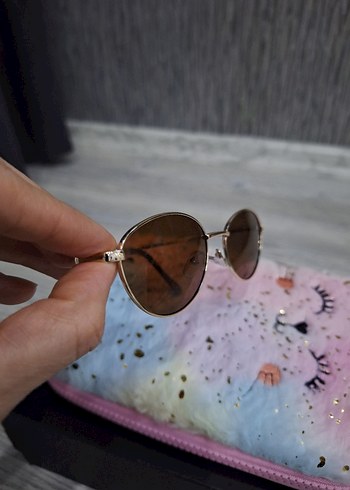 Parlak Bej Retro Kadın Güneş Gözlüğü - Görsel 4