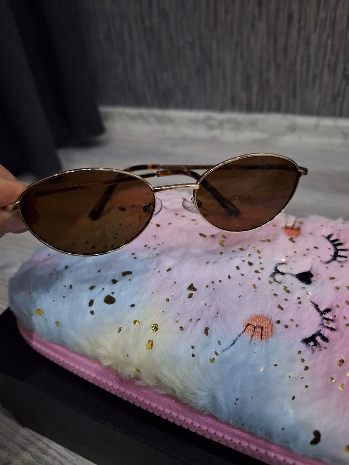 Parlak Bej Retro Kadın Güneş Gözlüğü - Görsel 2