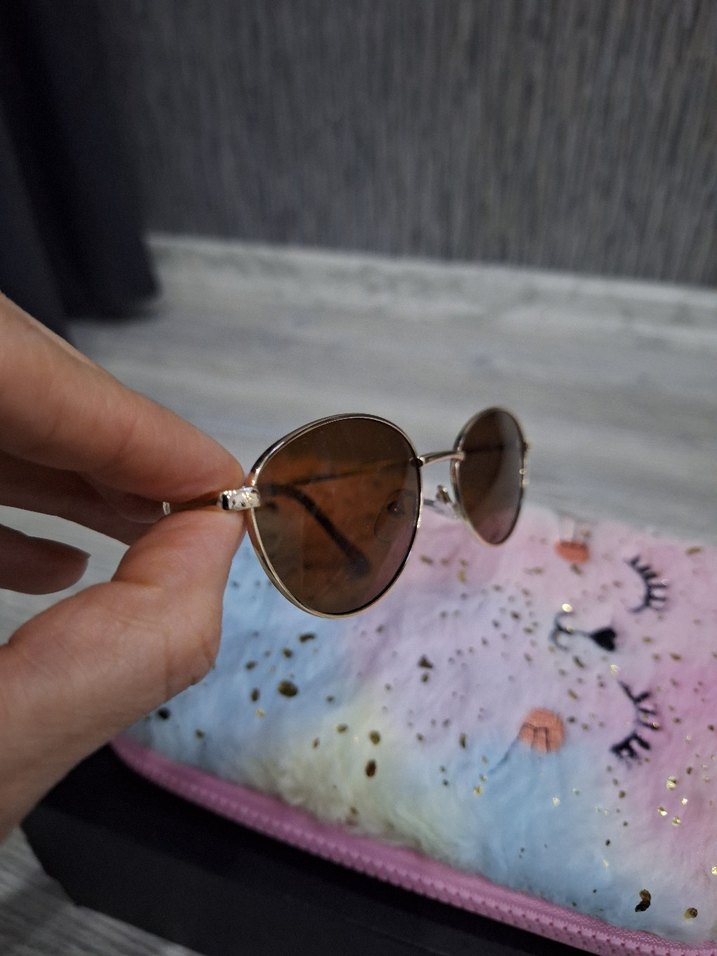 Parlak Bej Retro Kadın Güneş Gözlüğü - Görsel 4