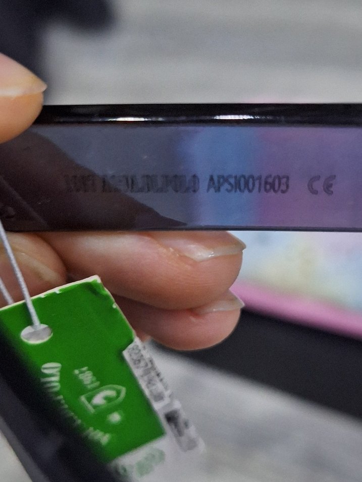 Şeffaf Koyu Gri Minimalist Kadın Güneş Gözlüğü - Görsel 5