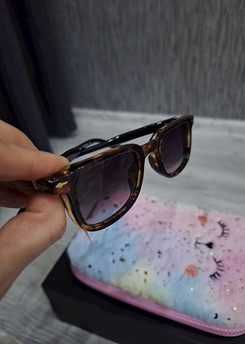 Şeffaf Kahverengi Kadın Güneş Gözlüğü - Görsel 2