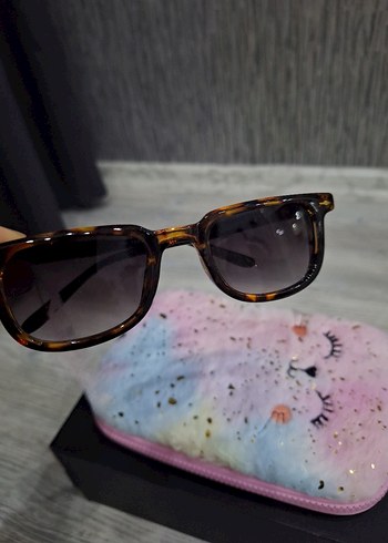 Şeffaf Kahverengi Kadın Güneş Gözlüğü - Görsel 3