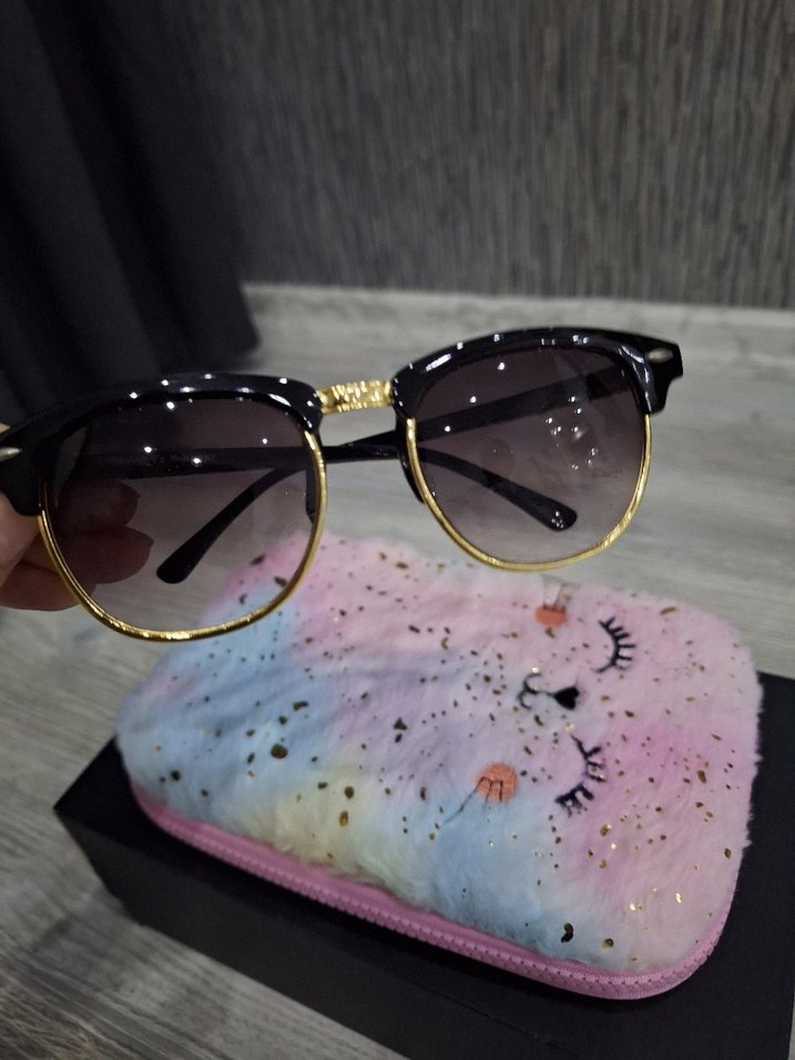 Parlak Siyah Rock Punk Kadın Gözlüğü - Görsel 2