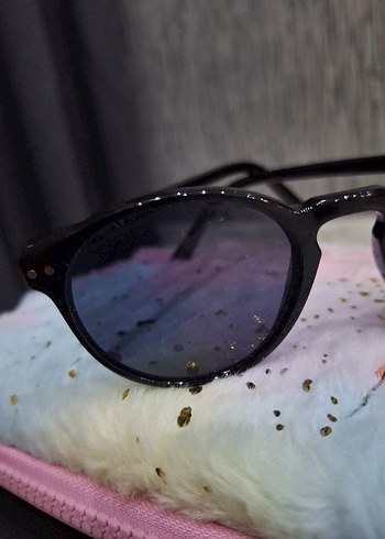 Parlak Siyah Gotik Kadın Güneş Gözlüğü - Görsel 3