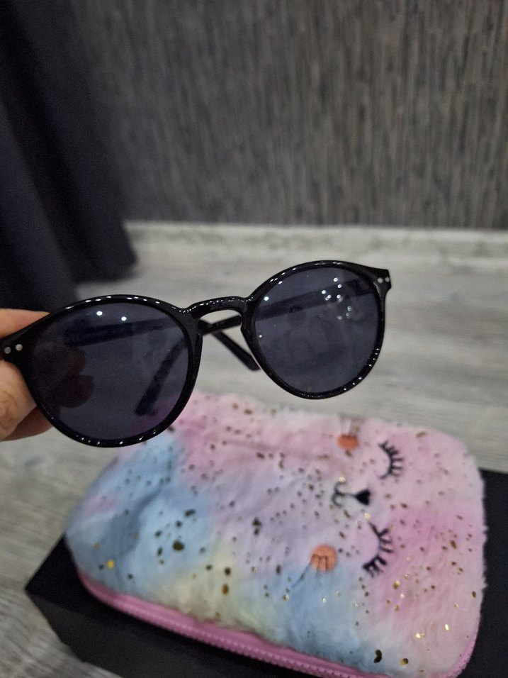 Parlak Siyah Gotik Kadın Güneş Gözlüğü - Görsel 5