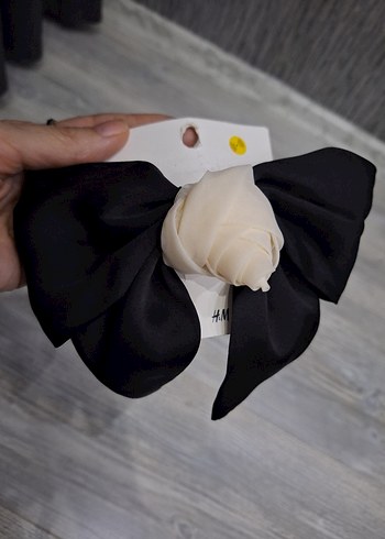 Siyah-Beyaz Saten Fiyonk Saç Aksesuarı - Görsel 6