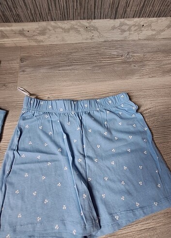 8 Yaş Beden H&M pijama Takımı Kumaşı penye incecik