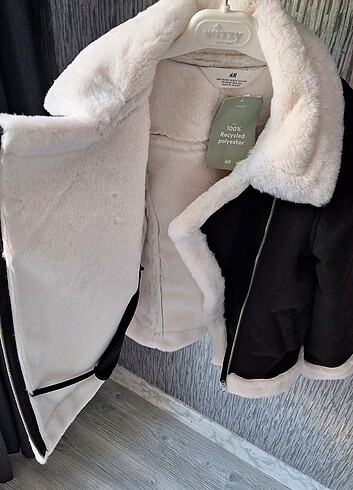 9 Yaş Beden kahverengi Renk H&M Dışı Süet Şeklinde İçi yünlü Çok Şık