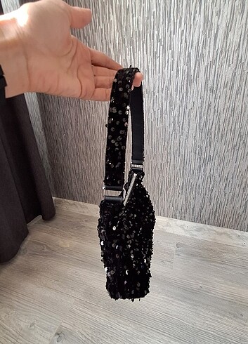 H&M H&M Kadife Ufak çok şık Çantası