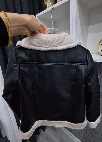 11-12 Yaş Beden H&M dışı Suni deri görünümlü muhteşem içi Sıcacık 11-12 yaş Eni