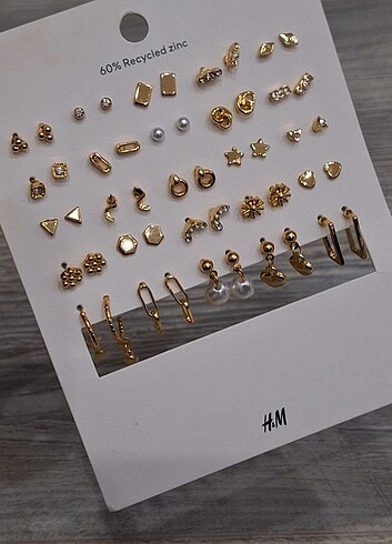  Beden H&M Küpe Kartları tümü