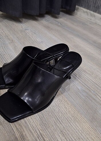 H&M H&M küçük ve İnce topuk çok rahat ve şık