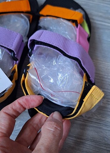 Pull and Bear PULL&BEAR Sandalet 36 numara çok hafif ve şık