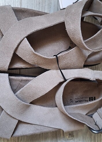 37 Beden PULL&Bear Sandalet tam kalıp şık ve Rahat