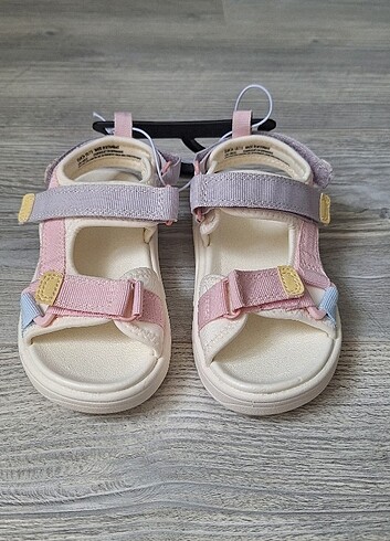 H&M H&M Sandalet Memory form şık hafif ve kullanışlı 