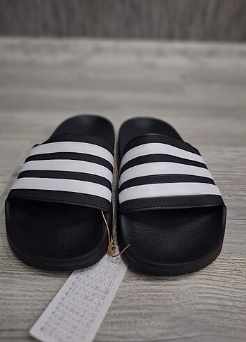 Orjinal Adidas Terlik 40 numara iç etiketi 255