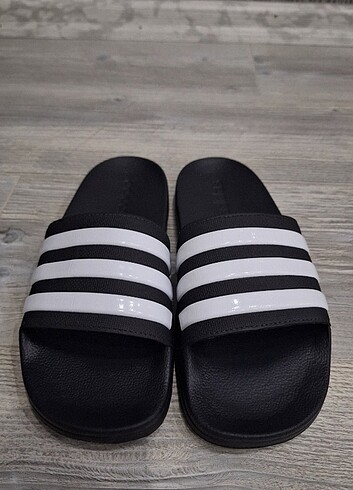 38 Beden siyah Renk Orjinal Adidas Terlik 38 numara iç etiketi 240