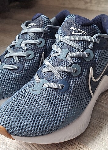 39 Beden Orjinal Unisex Spor Ayakkabısı çok rahat 39 numara giyene tam ol